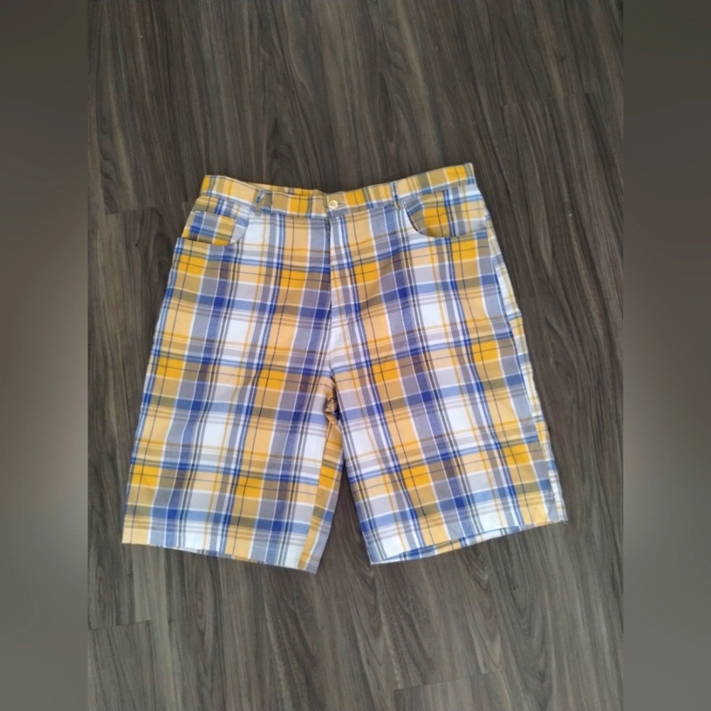 North 15 Yellow & Blue Plaid Men Shorts Size 40